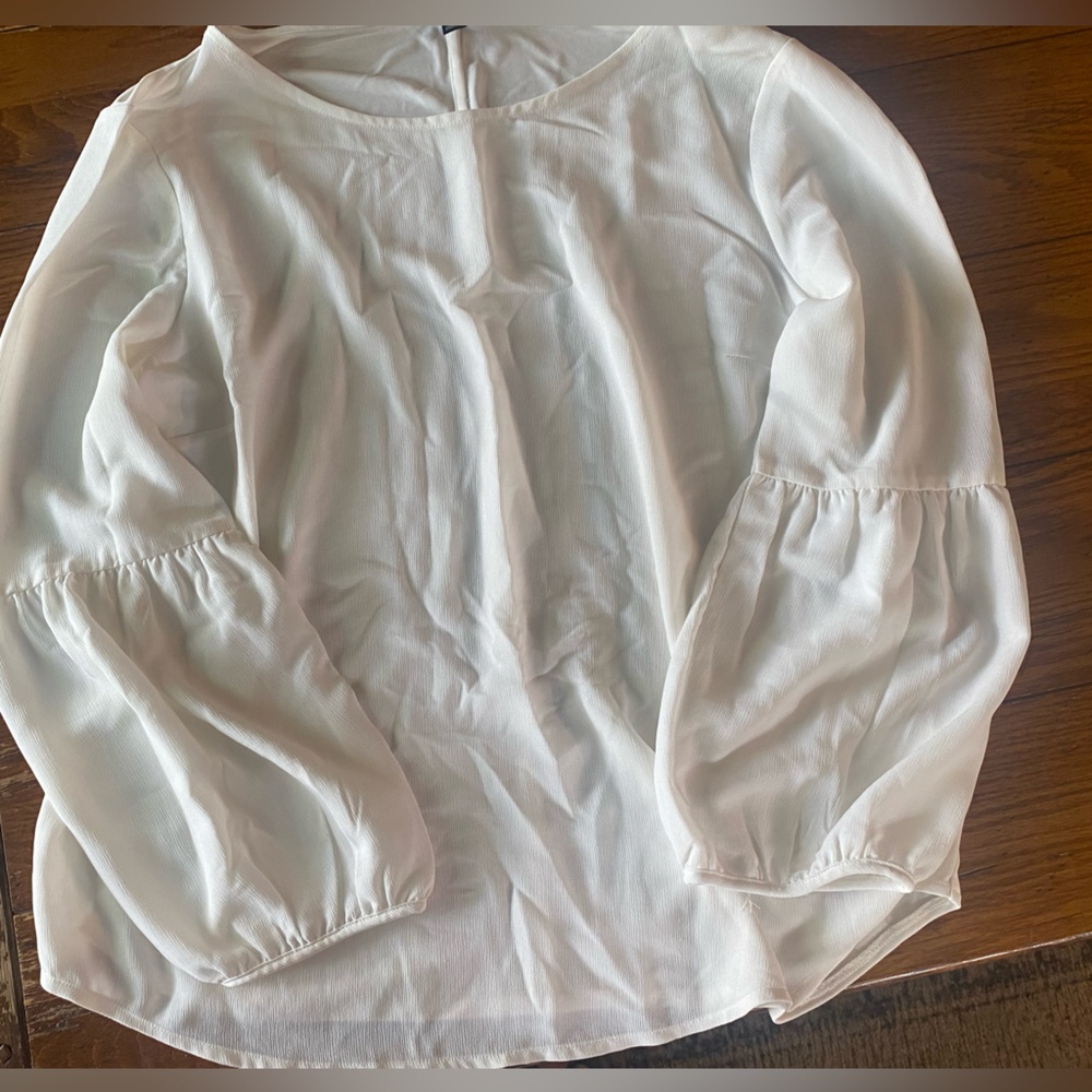 Ann Taylor Breeze Top 12-14